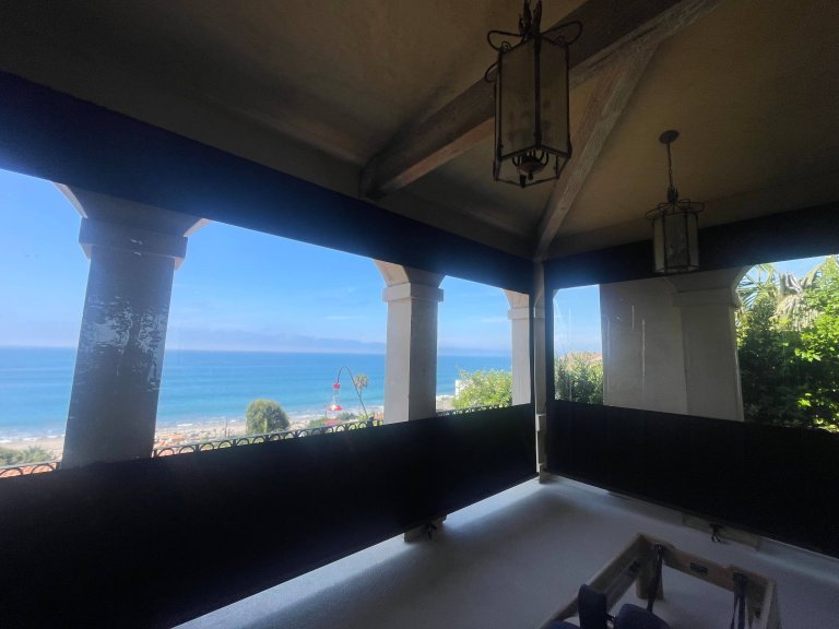 Showcases 3 Exterior Solar Screens in Malibu, CA | Malibu, CA | Van Nuys Awning | Malibu