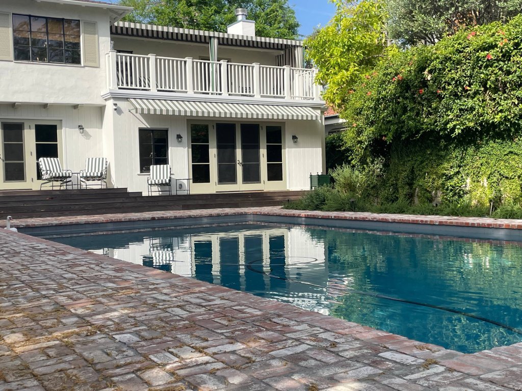 Roof Mount Closed End Awnings with Posts and Traverse Drapes | Toluca Lake, CA | Van Nuys Awning | Toluca Lake